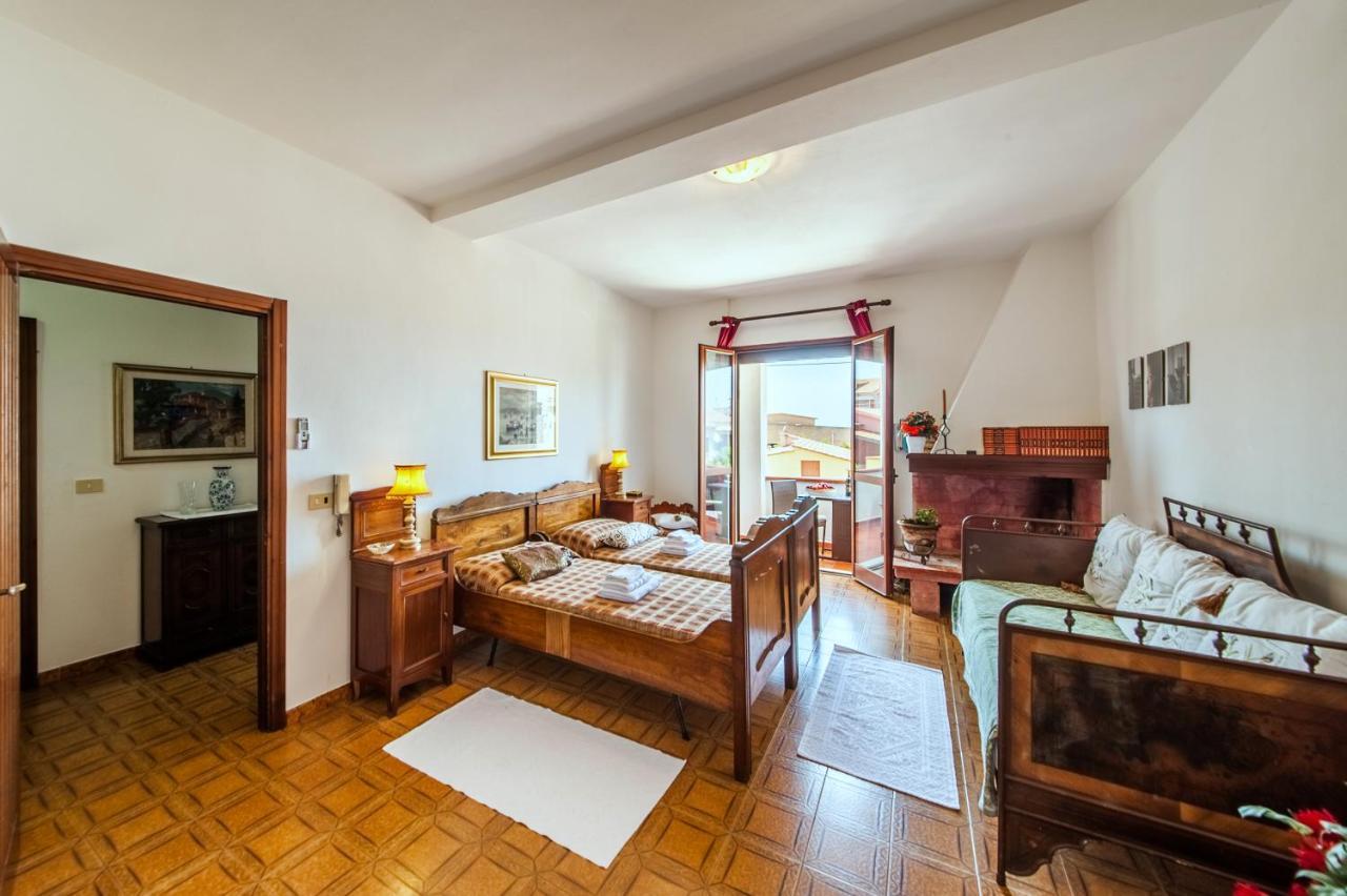 La Casa Di Mannazzotta 1 Bed and Breakfast Castelsardo Eksteriør billede